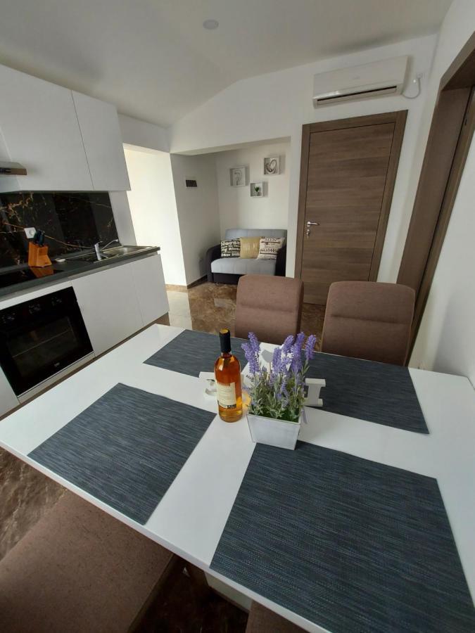 Apartmani Delac Vodice Exterior foto