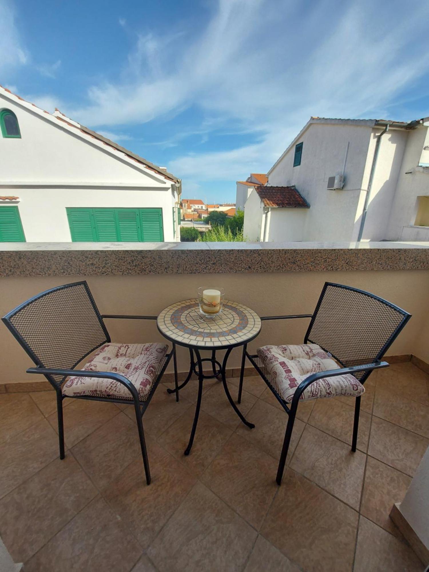 Apartmani Delac Vodice Habitación foto